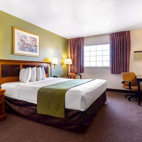 Auburn House Hotel